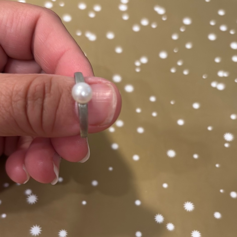 Vantel Pearls Silver Ring with White Pearl